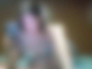 Live cam show with heavenskyyee - Skinny MILF on Fling VIP Chat