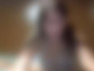 Live cam show with heavenskyyee - Skinny MILF on AdultVida.com