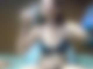 Live cam show with heavenskyyee - Small Ass on Cam Slut