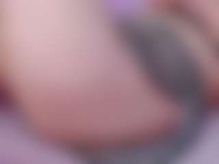 Live cam show with MonaLisaG - Moaning on SpankPalCams