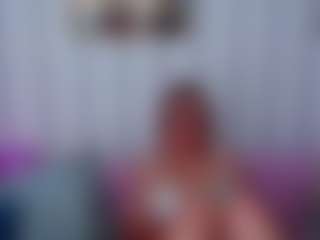 Live cam show with MonaLisaG - Upskirt on CamwithHer