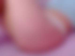 Live cam show with MonaLisaG - Middle Aged on Cam Slut