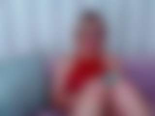 Live cam show with MonaLisaG - Moaning on Fit Hotties