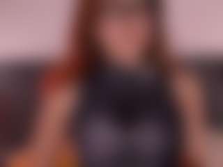 Live cam show with naomisainz - Living Room on iamadamtest123.com