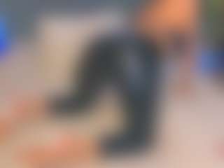 Live cam show with Kira - Latex on livesuperchat.net