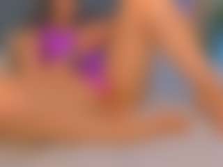 Kira's Live Sex Cam Show