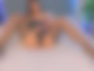 Kira's Live Sex Cam Show