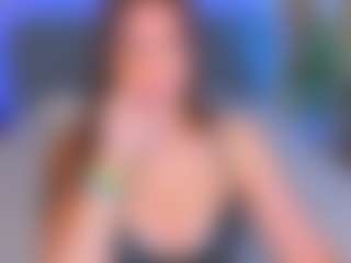Live cam show with Kira - Latex on wildcum.com