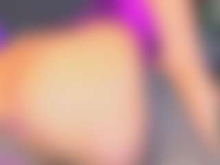 Live cam show with Kira - Leather on Camsoda