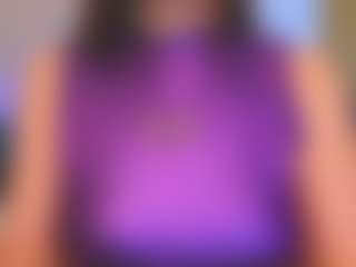 Live cam show with Kira - Leather on Milfs Live