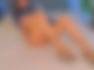 Kira's Live Sex Cam Show