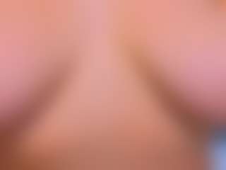 Kira's Live Sex Cam Show