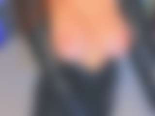 Kira's Live Sex Cam Show