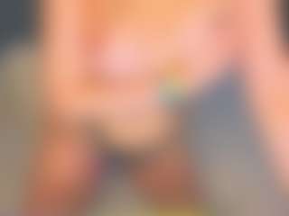 Live cam show with Kira - Latex on Porn Luv