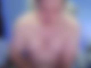 Live cam show with Basystem8 - Brown Eyes on AdultVida.com