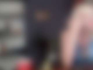 Live cam show with WonderNadin - Small Ass on Camiplay Live