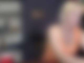 Live cam show with WonderNadin - Living Room on xxxlivecams.org