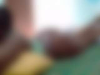 Live cam show with Sella-bella - Black Small Tits on TottyGirls