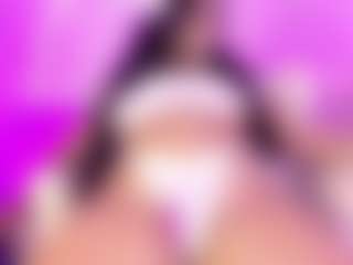 Live cam show with Bahia Marquez - Teen (18+) on Camsoda