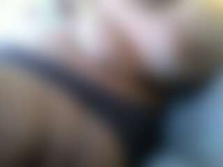 Seks show na żywo z Dadddies_girl123