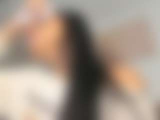 Live cam show with Thalia Fernandez - Curvy on live18s.com | colombia