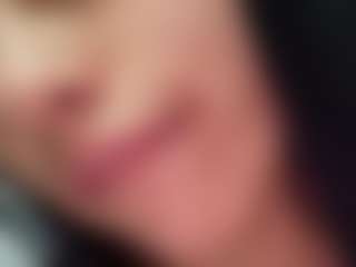 Thalia Fernandez's Live Sex Cam Show