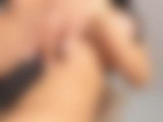 Live cam show with Thalia Fernandez - Spanks on Camsoda