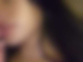 Thalia Fernandez's Live Sex Cam Show