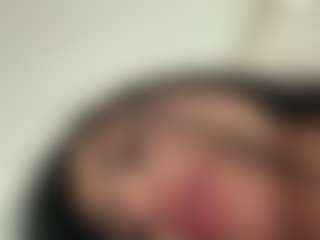 Thalia Fernandez's Live Sex Cam Show