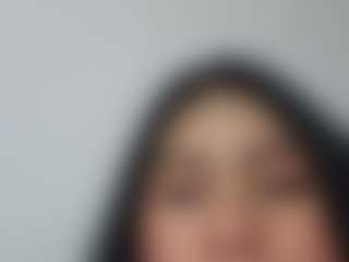 Live cam show with Thalia Fernandez - Spanks on Latina Girls