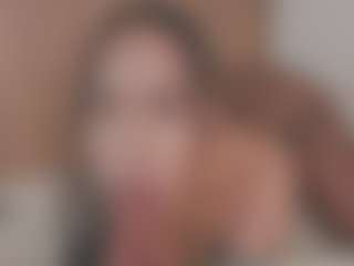 Isabela ⭐'s Live Sex Cam Show