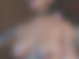 Live cam show with Isabela - Dildo on Milfs Live