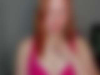 Live cam show with LaylaxCute - British on crypto-cams