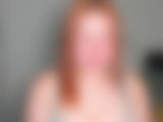 Live cam show with LaylaxCute - British on Milfs Live