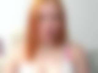 Live cam show with LaylaxCute - Slave on Camsoda