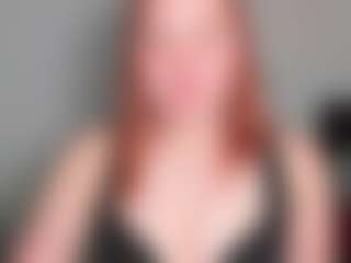 Live cam show with LaylaxCute - Slave on Camsoda