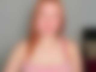 Live cam show with LaylaxCute - Red Hair on StripNow