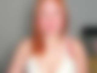 Live cam show with LaylaxCute - Red Hair Fetish on Camiplay Live