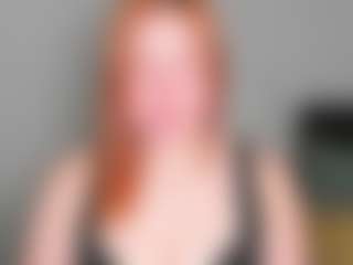 Live cam show with LaylaxCute - Living Room on SquirtSoMuch