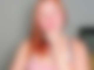 Live cam show with LaylaxCute - Red Hair on Camsoda