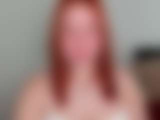 Show de câmera ao vivo com LaylaxCute - Red Hair College no Camsoda