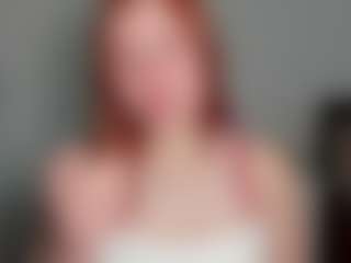 Live cam show with LaylaxCute - Slave on Streamer API
