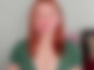 Live cam show with LaylaxCute - Red Hair MILF on Fit Hotties