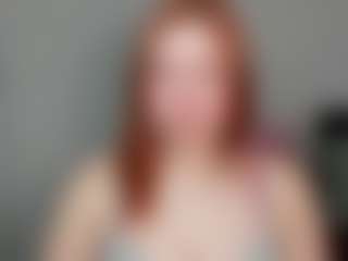 Live cam show with LaylaxCute - Red Hair on Milf Play