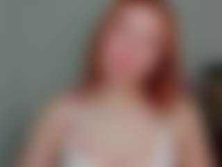 Live cam show with LaylaxCute - Bedroom Red Hair on Camsoda