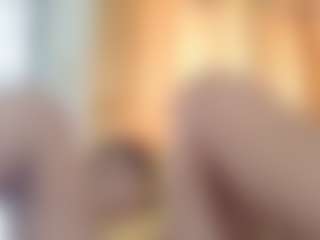 Live cam show with emmaxlina - Flashing on Hubzter Live