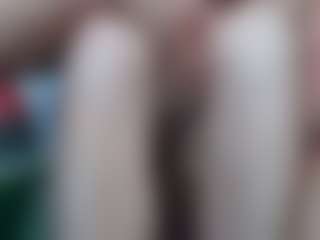 BaeBaeBlue MILF webcam performer live streaming