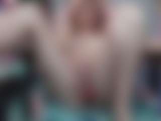 Live cam show with BaeBaeBlue - Average on xDating