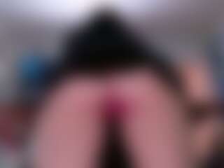 Live cam show with Violet Fugazzi - Blonde Hair on SquirtSoMuch