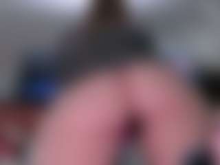 Live cam show with Violet Fugazzi - Blonde Hair on Free Soda